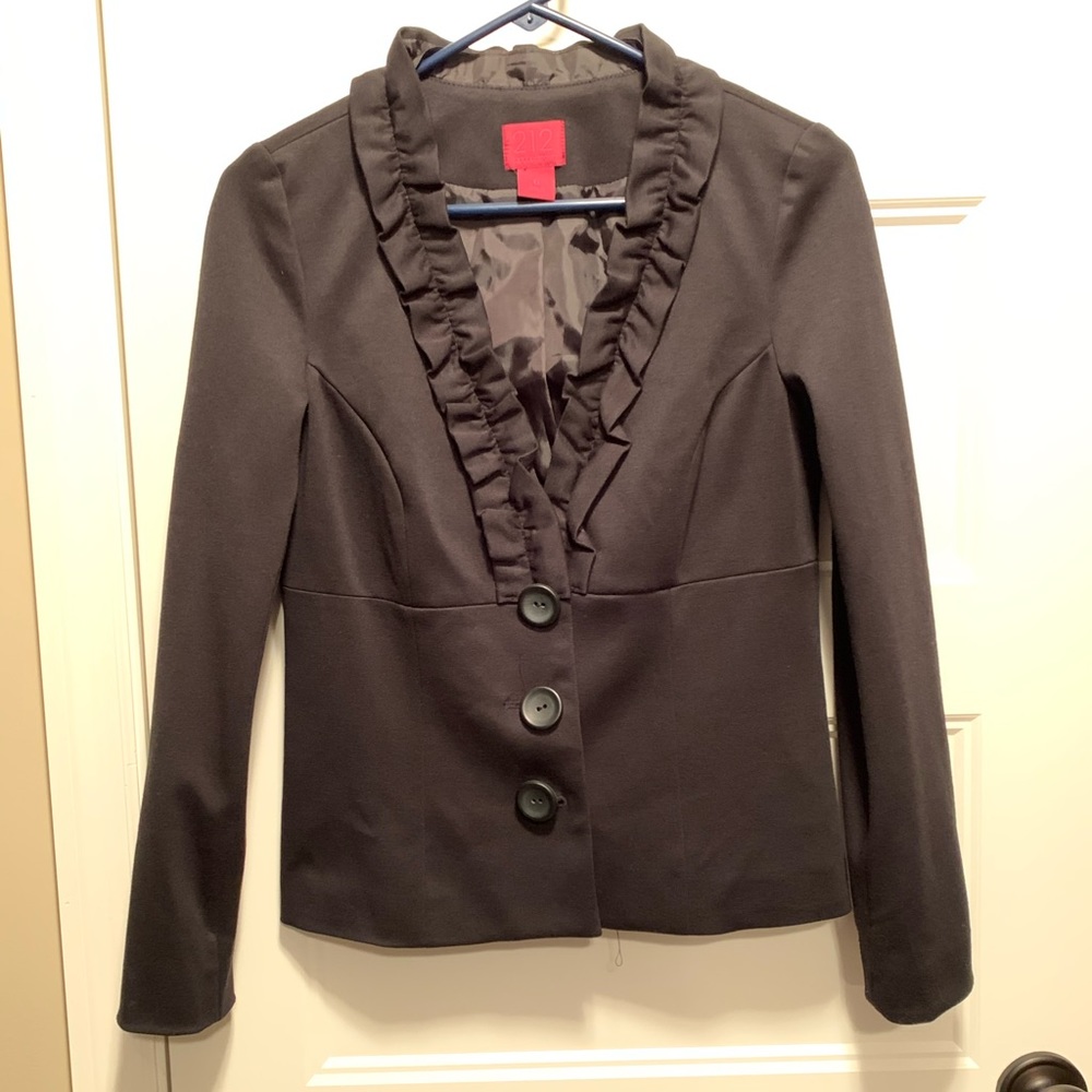 Black ruffle Blazer - 6